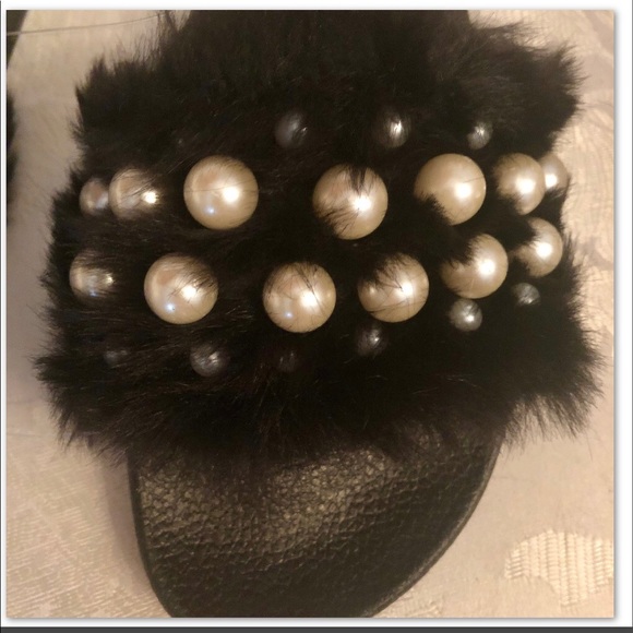 PEARL FURRY BLACK EMBELLISHED SLIDE - Picture 3 of 5